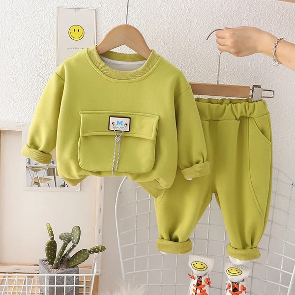 Boys Solid Green Sweatshirt And Jogger 2 pcs Set