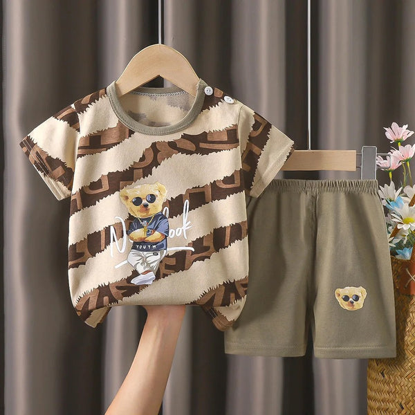 Boys Printed T-Shirt With Shorts